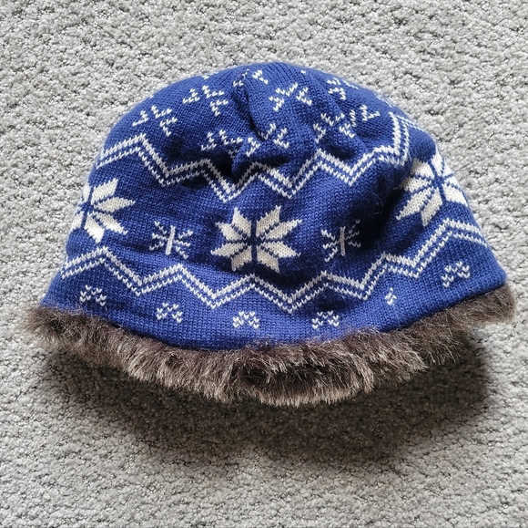 Vintage Nordic Snowflake and Fur Reversible Winter Hat OS - Picture 2 of 6